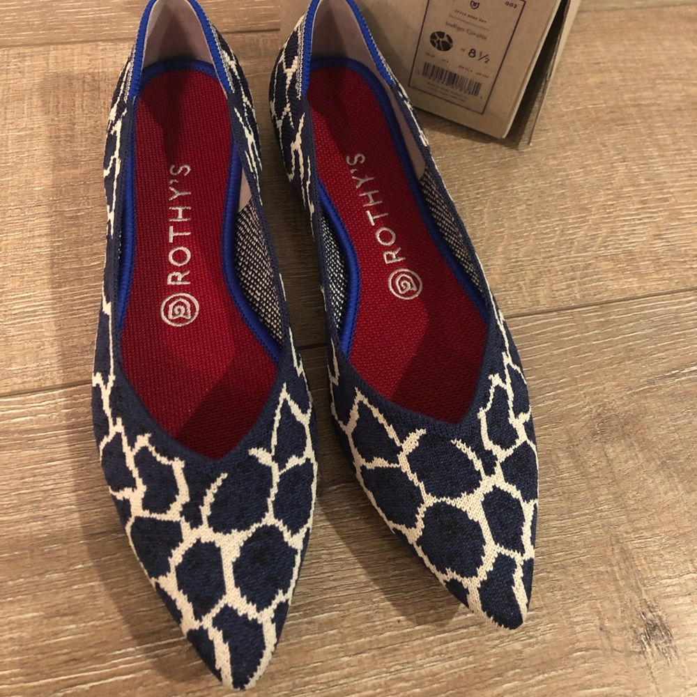 Rothy's indigo giraffe flats 8.5 (limited edition)
